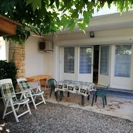 Apartment Rez De Jardin Lumineux A 100m De La *